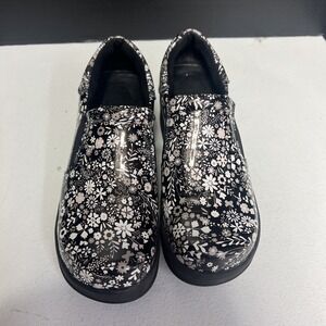 Easy Works by Easy Street Women's Appreciate Work Clogs Shoes‎ 8M Non-Slip